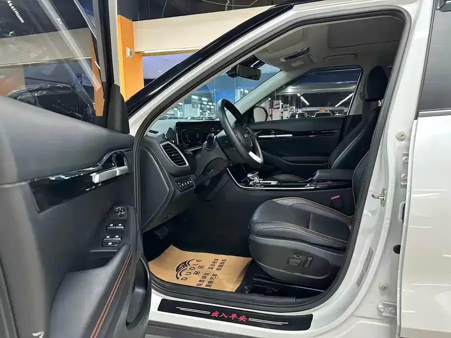 Kia Cyrus (Seltos) 2023 Certus 1.5L CVT Luxury Edition 2023 — миниатюра 2
