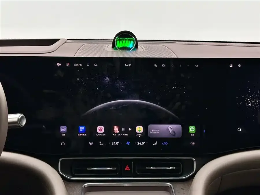 AITO M9 Wenjie M9 2025 Extended Range Ultra Edition 52kWh 6-Seat Version (192-line LiDAR) 2025 — миниатюра 4