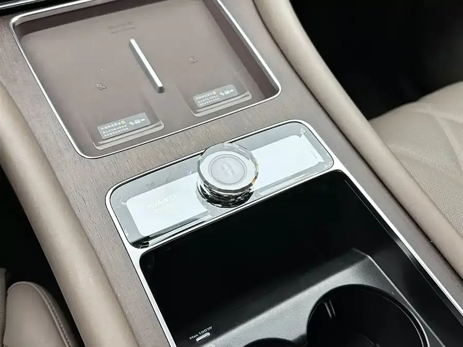 AITO M9 Wenjie M9 2025 Extended Range Ultra Edition 52kWh 6-Seat Version (192-line LiDAR) 2025 — миниатюра 5