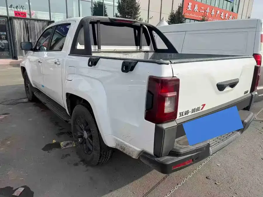 Jiangling Domain Tiger 7 Yuhu 7 2022 2.0T automatic diesel four-wheel drive comfortable standard axle 2023 — миниатюра 3