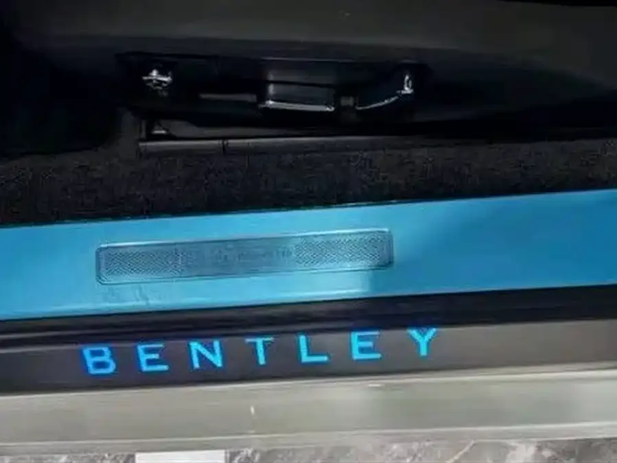 Bentley Continental 2022 Continental 4.0T GT V8 2022 — миниатюра 3