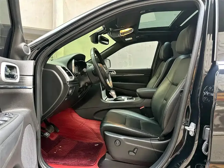 Jeep Grand Cherokee Grand Cherokee (Imported) 2020 3.0L Elite Navigation Edition 2022 — миниатюра 3