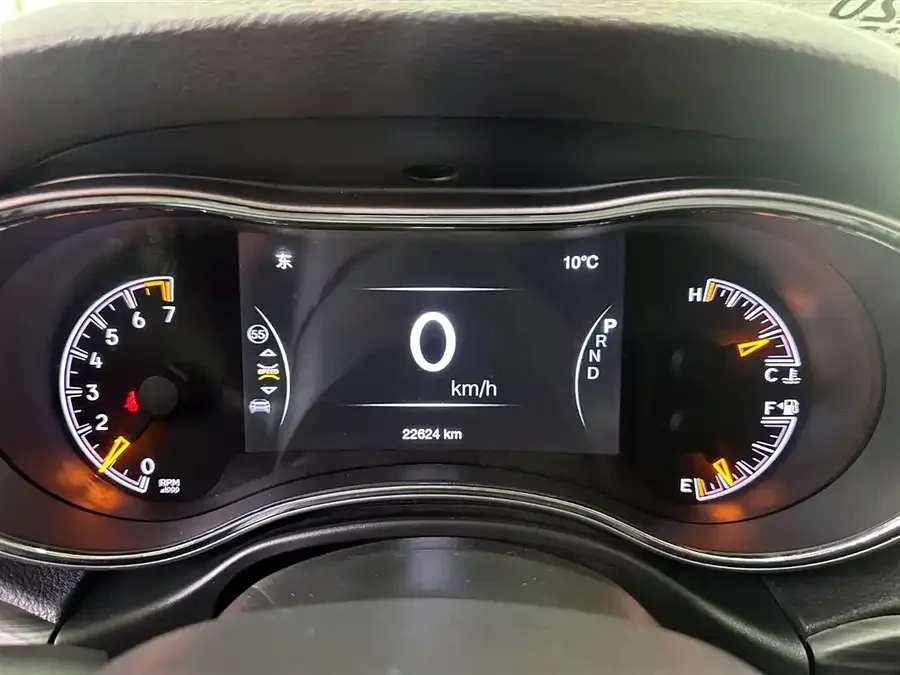 Jeep Grand Cherokee Grand Cherokee (Imported) 2020 3.0L Elite Navigation Edition 2022 — миниатюра 4