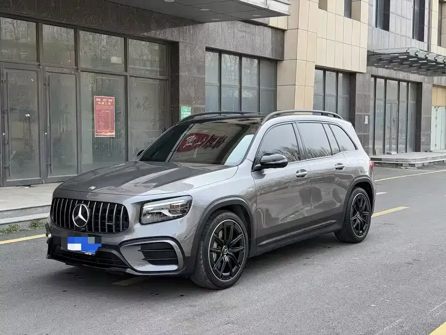 Mercedes-Benz GLB AMG 2025