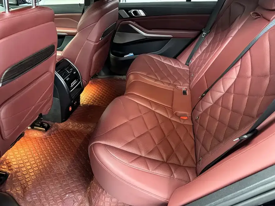BMW X5 2022 xDrive 40Li Exclusive M Sport Package 2023 — миниатюра 2