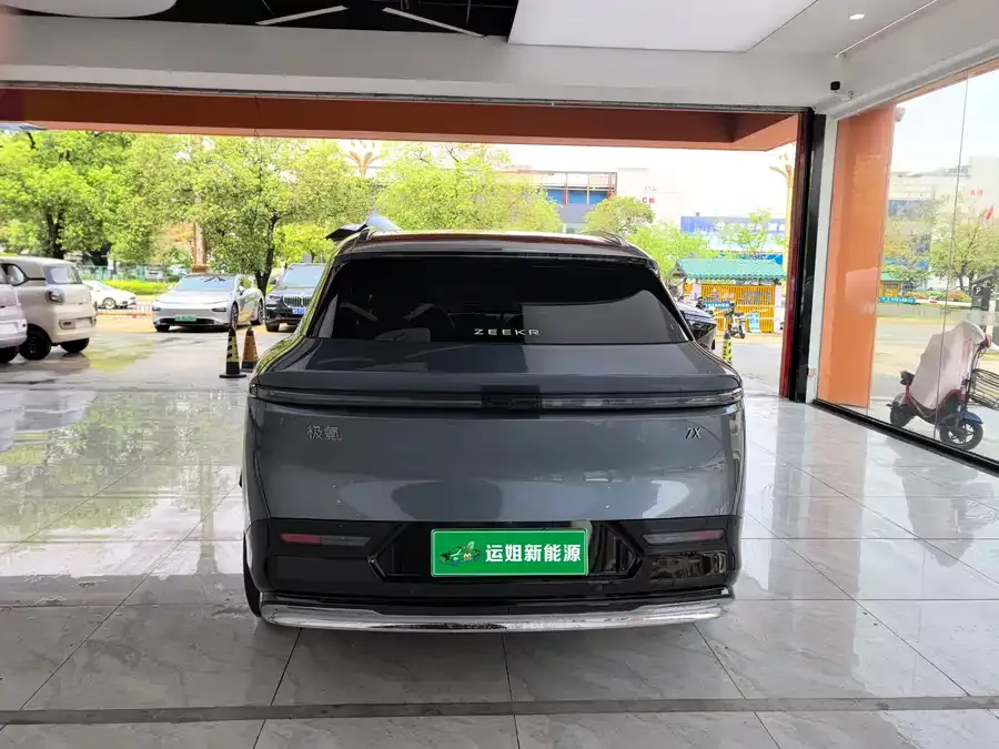 Zeekr 7X Zeekr 7X 2025 75kWh RWD Smart Driving Edition 2024 — миниатюра 4
