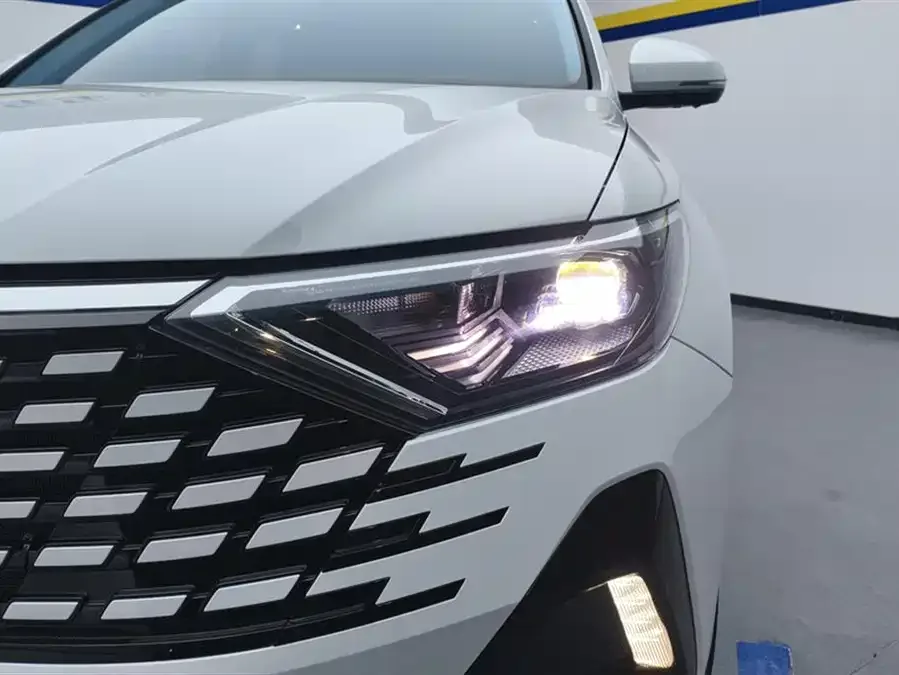 Jetta VS7 Jetta VS7 2024 280TSI Automatic Glory Edition 2025 — миниатюра 2