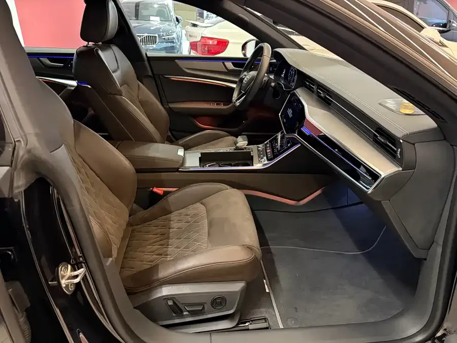 Audi A7L 2022 45 TFSI quattro S-line Wind Knight 2023 — миниатюра 4