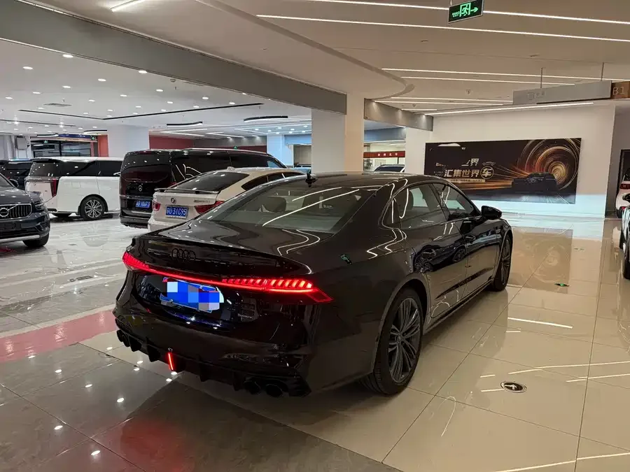 Audi A7L 2022 45 TFSI quattro S-line Wind Knight 2023 — миниатюра 5