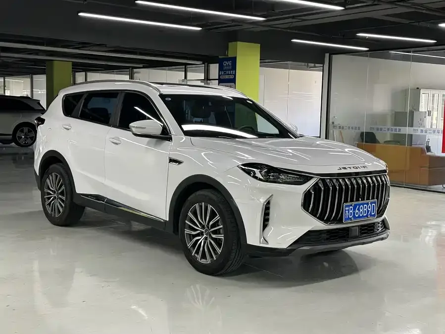 Jetour X70 PLUS JETOUR X70 PLUS 2023 1.5T DCT Brave PLUS 5-seater 2023 — миниатюра 3