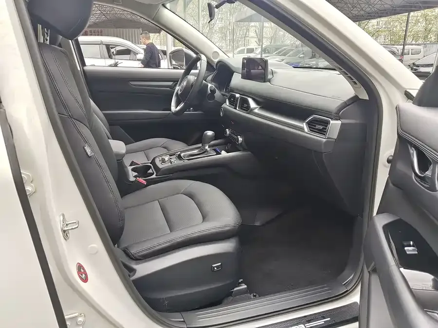 Mazda CX5 2022 2.0L Automatic 2WD Smart Edition 2022 — миниатюра 5