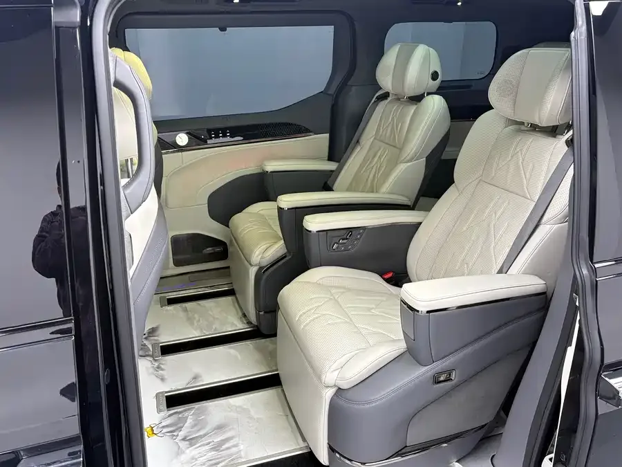 Zeekr 009 Zeekr 009 2024 seven-seat aisle version 108kWh 2025 — миниатюра 2
