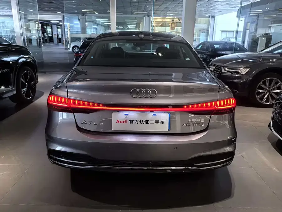 Audi A7L 2022 45 TFSI S-line Dream Youth Edition 2024 — миниатюра 2