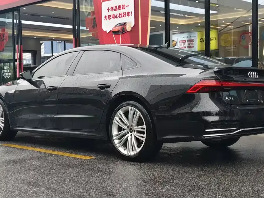 Audi A7L 2024 45 TFSI quattro Luxury Edition 2025 — миниатюра 2