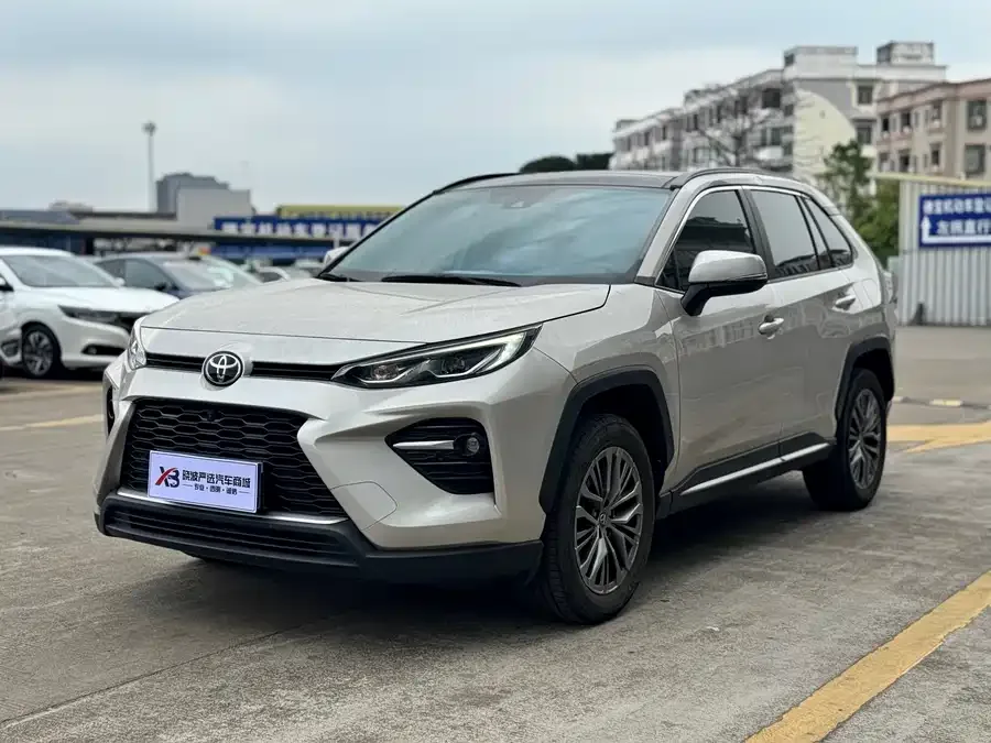 Toyota Wildlander Wildlander 2023 2.0L CVT 4WD Luxury PLUS Edition 2023 — фото 1, купить с доставкой в Москву