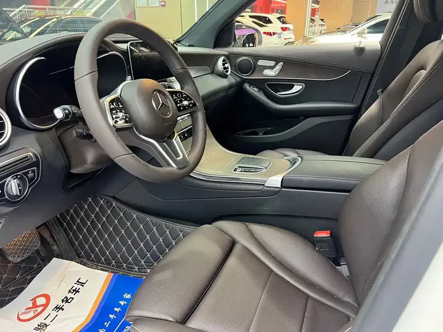 Mercedes-Benz GLC-Class Mercedes-Benz GLC 2022 GLC 300 L 4MATIC Dynamic Collector's Edition 2022 — миниатюра 2