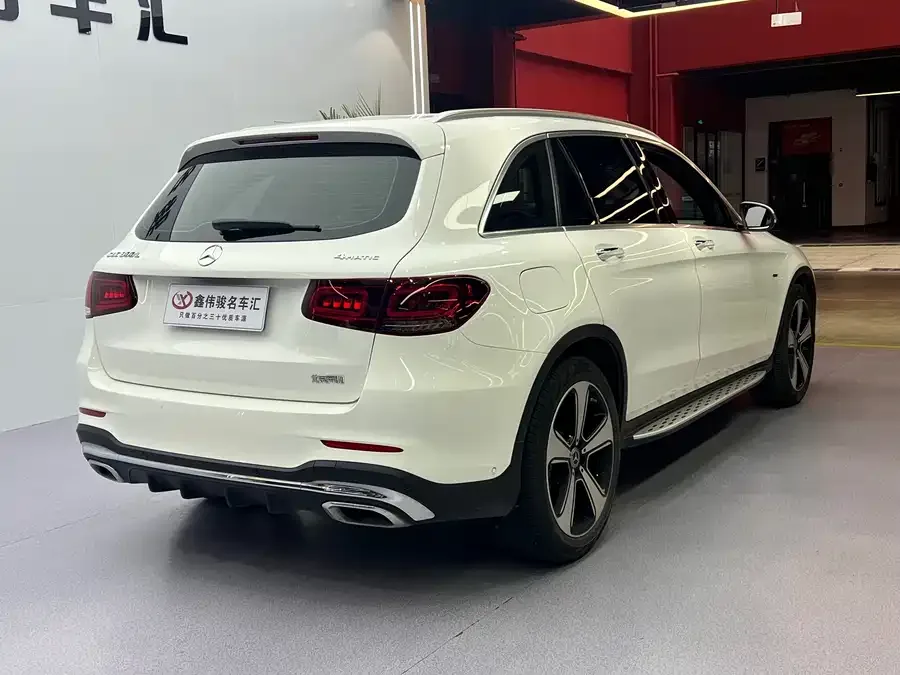 Mercedes-Benz GLC-Class Mercedes-Benz GLC 2022 GLC 300 L 4MATIC Dynamic Collector's Edition 2022 — миниатюра 5