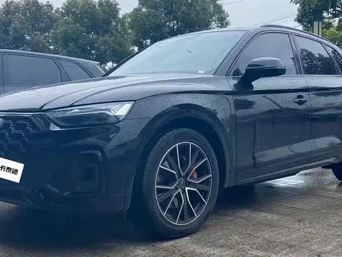 Audi SQ5 2022 купить в Москве
