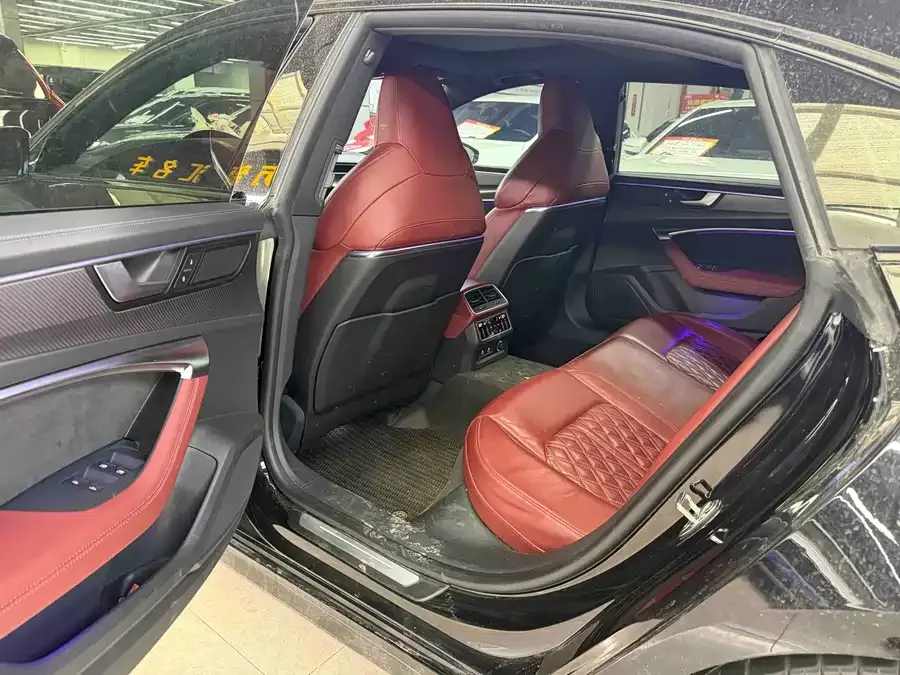 Audi A7L 2024 45 TFSI quattro Black Warrior Edition 2024 — миниатюра 3