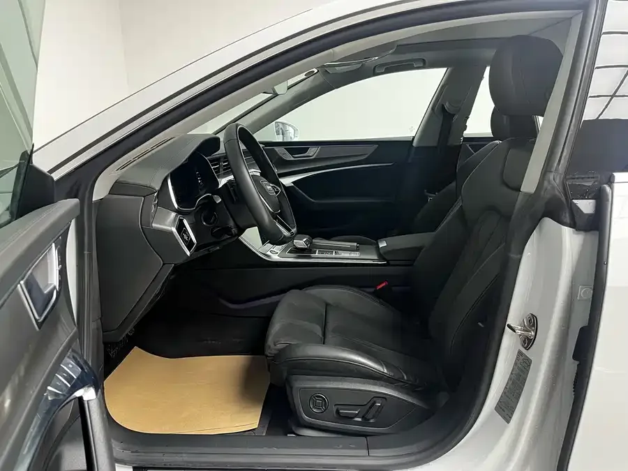 Audi A7 2023 45 TFSI Premium Edition 2026 — миниатюра 5
