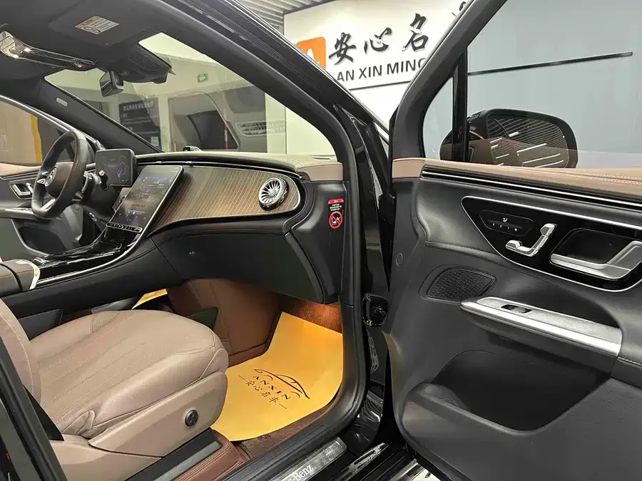 Mercedes-Benz EQE SUV Mercedes-Benz EQE SUV 2024 500 4MATIC Luxury Edition 2024 — миниатюра 4