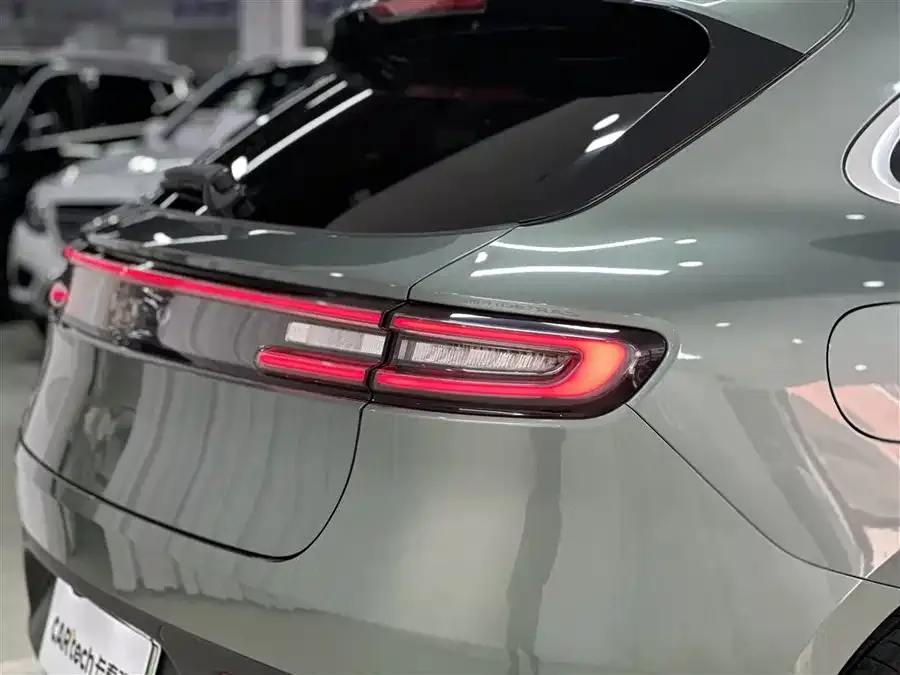 AITO M5 M5 2022 Extended Range 4WD Flagship Edition 2022 — миниатюра 4