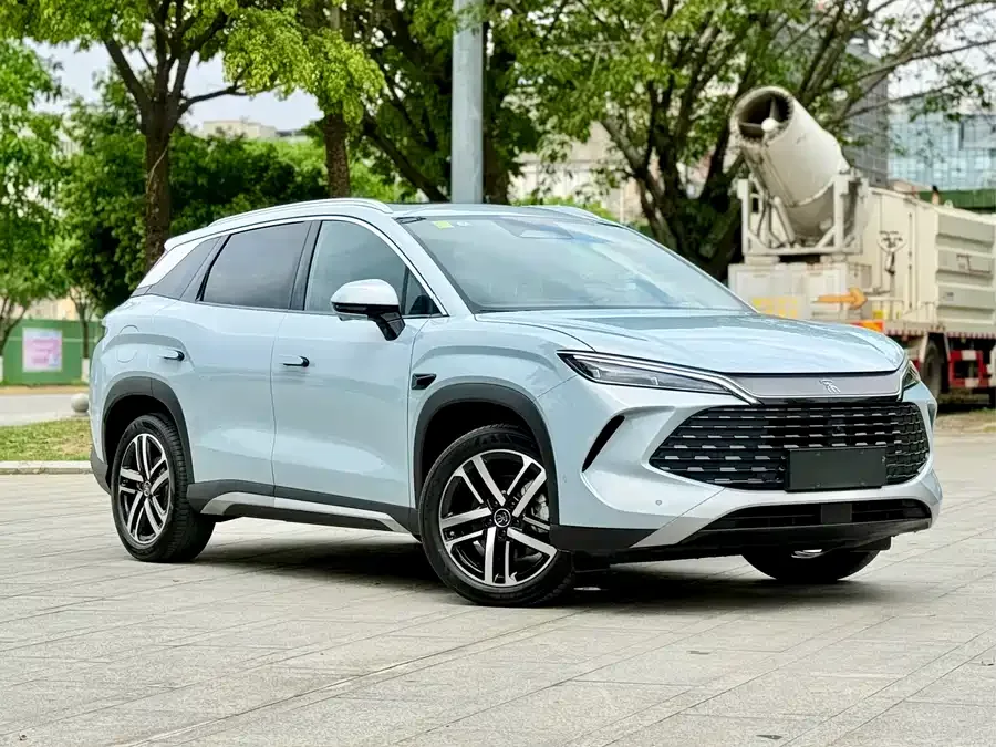 BYD Song L DM-i Song L DM-i 2025 Intelligent Driving Edition 112km Leading Model 2025 — миниатюра 3