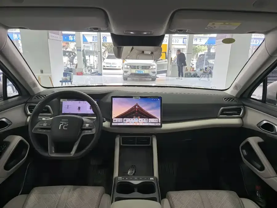 BYD Yuan UP Yuan UP 2025 Intelligent Driving Edition 401KM Leading Edition 2025 — миниатюра 3