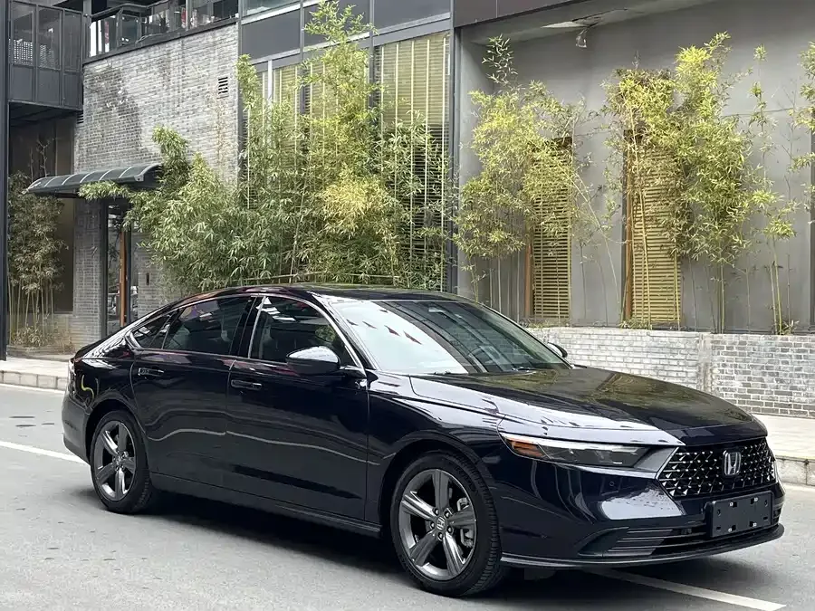 Honda Accord New Energy Accord New Energy 2023 2.0L e:PHEV Smart Edition 2024 — миниатюра 3