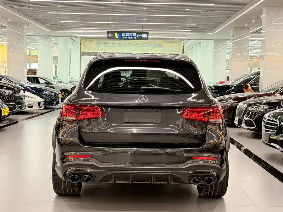Mercedes-Benz GLC Coupe AMG Mercedes-Benz GLC Coupe AMG 2022 AMG GLC 43 4MATIC Coupe SUV 2023 — миниатюра 5