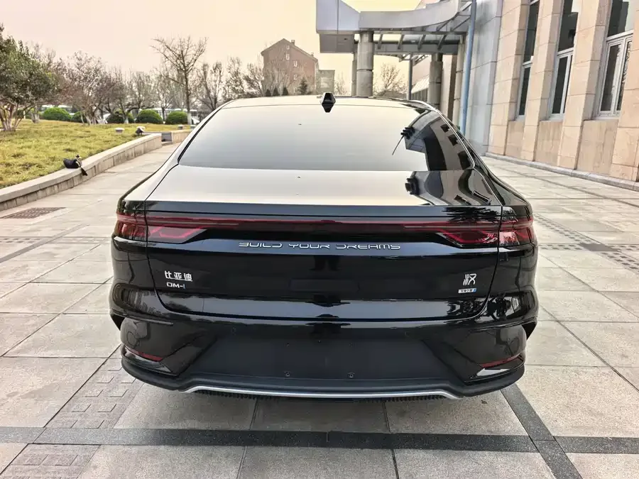 BYD Second-hand Han 2025 DM-i Intelligent Driving Edition 125KM Elite Edition 2025 — миниатюра 2