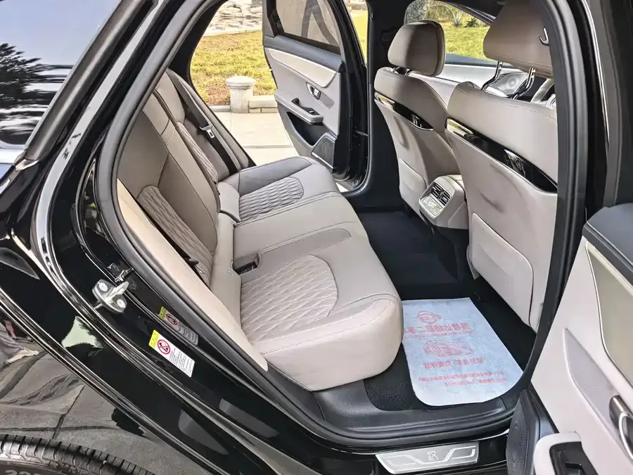 BYD Second-hand Han 2025 DM-i Intelligent Driving Edition 125KM Elite Edition 2025 — миниатюра 3