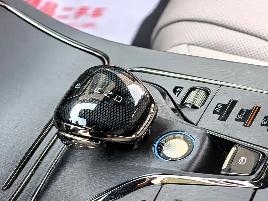 BYD Second-hand Han 2025 DM-i Intelligent Driving Edition 125KM Elite Edition 2025 — миниатюра 5