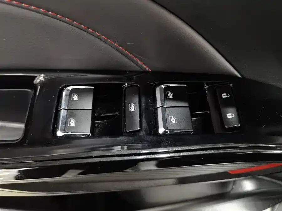 Oshan X5 PLUS Changan Auchan X5 PLUS 2023 1.5T DCT Enjoyment Model 2024 — миниатюра 3