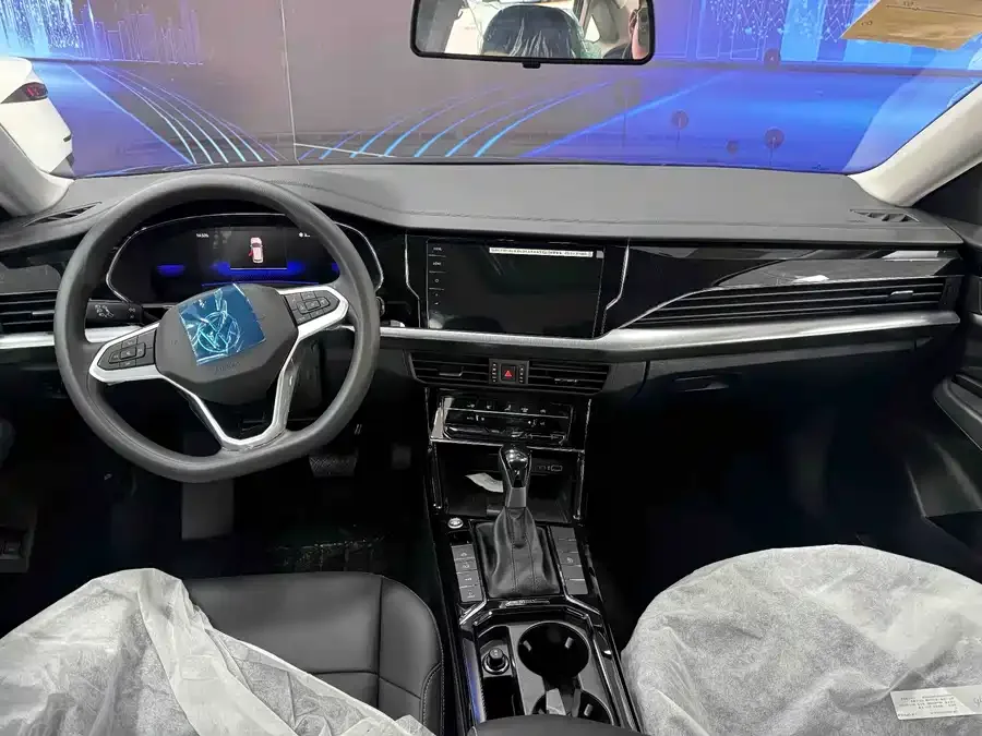 Volkswagen Passat New Energy Passat New Energy 2025 430PHEV Hybrid Business Edition 2026 — миниатюра 3
