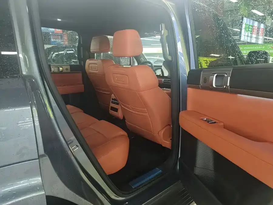 BYD Leopard Titanium 7 Titanium 7 2025 190KM Four-Wheel Drive Ultra Edition 2025 — миниатюра 3