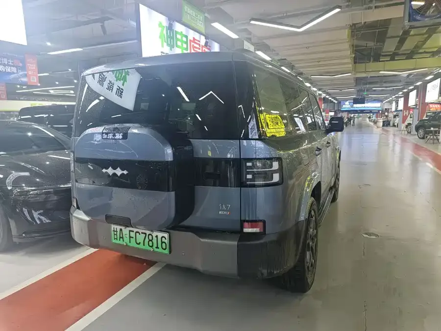 BYD Leopard Titanium 7 Titanium 7 2025 190KM Four-Wheel Drive Ultra Edition 2025 — миниатюра 5