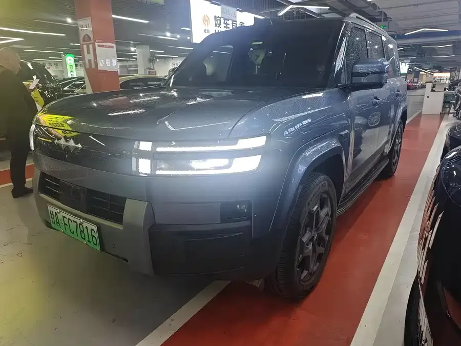 BYD Leopard Titanium 7 2025