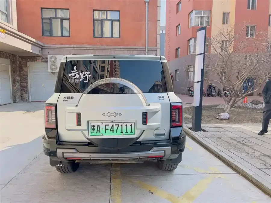 BYD Leopard Leopard 8 Leopard 8 2025 Intelligent and Brave Flagship Edition 6 Seaters 2024 — миниатюра 2
