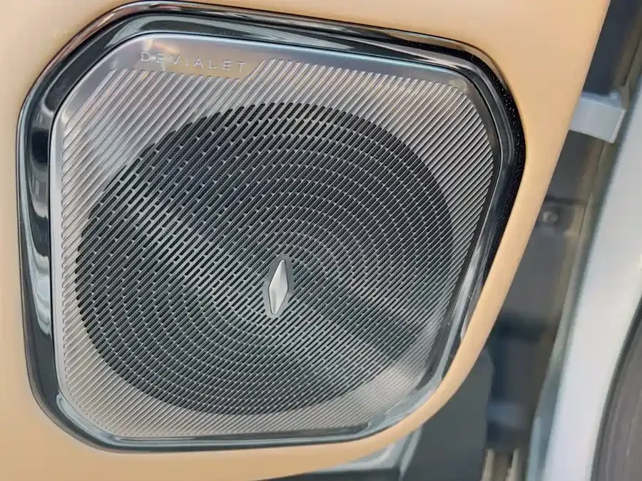 BYD Leopard Leopard 8 Leopard 8 2025 Intelligent and Brave Flagship Edition 6 Seaters 2024 — миниатюра 3