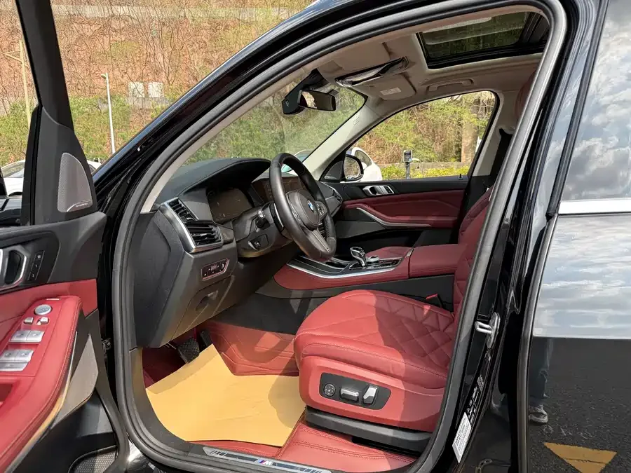 BMW X5 2022 facelift xDrive 30Li Exclusive M Sport Package 2023 — миниатюра 2