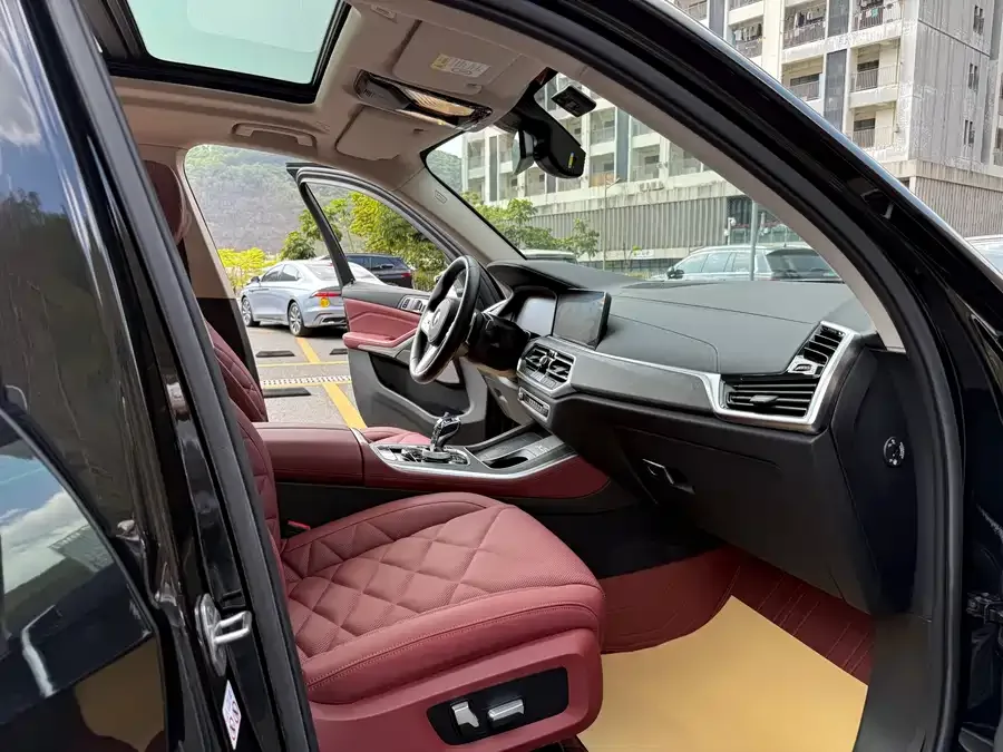 BMW X5 2022 facelift xDrive 30Li Exclusive M Sport Package 2023 — миниатюра 3