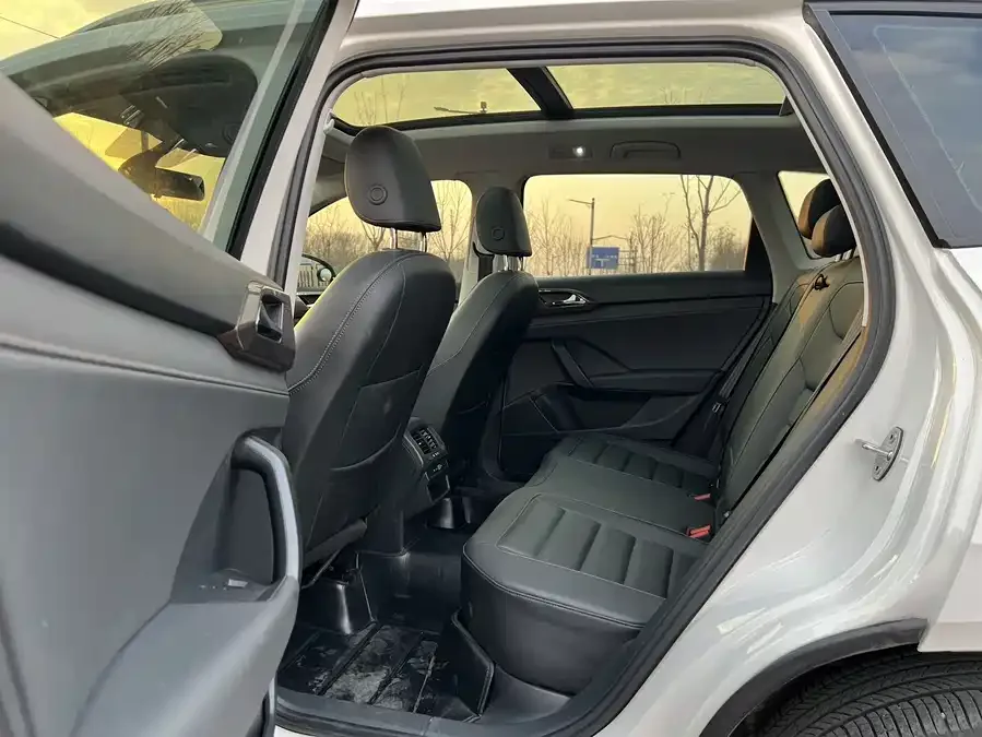 Volkswagen Tiguan (Tharu) Tuyue 2022 280TSI 2WD Luxury Edition 2023 — миниатюра 5