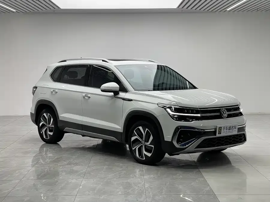 Volkswagen Tiguan (Tharu) Tuyue 2023 300TSI 2WD Full Moon Edition 2024 — миниатюра 3