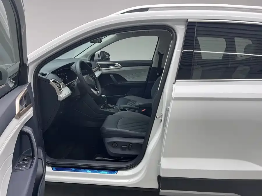 Volkswagen Tiguan (Tharu) Tuyue 2023 300TSI 2WD Full Moon Edition 2024 — миниатюра 5