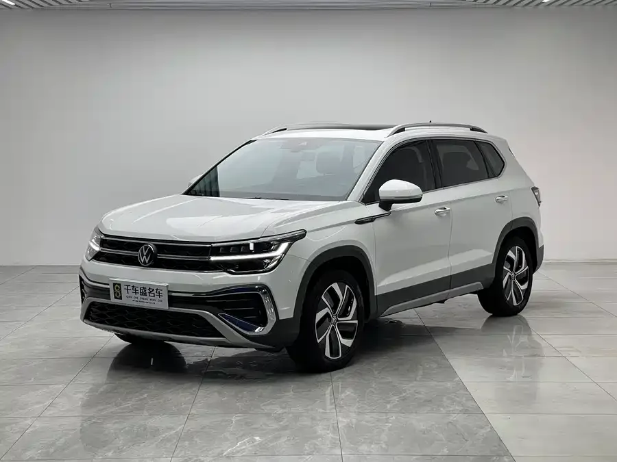 Volkswagen Tiguan (Tharu) Tuyue 2023 300TSI 2WD Full Moon Edition 2024 — фото 1, купить с доставкой в Москву
