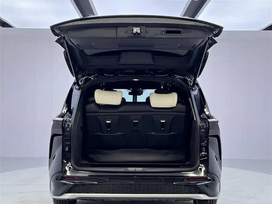 Toyota Sienna SIENNA 2024 2.5L Hybrid Comfort Edition 2024 — миниатюра 4