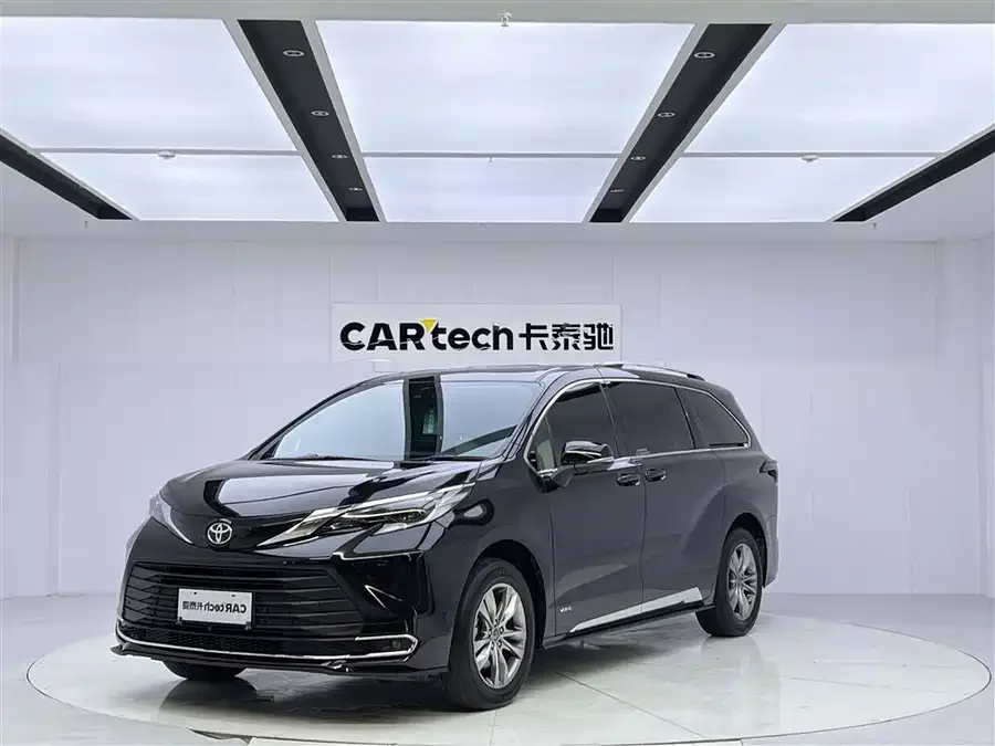 Toyota Sienna 2024