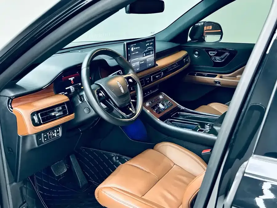 Lincoln Aviator Aviator 2022 3.0T V6 4WD Elegant Edition 2022 — миниатюра 3