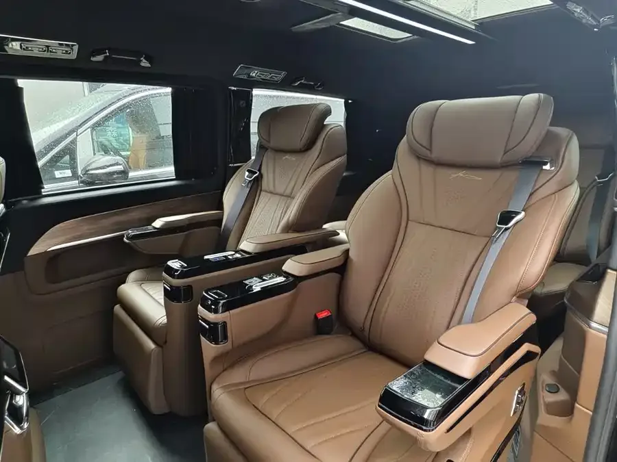 Lili cars Vito Lili Vito 2025 Star Series 2.0T 7-Seater 2026 — миниатюра 4